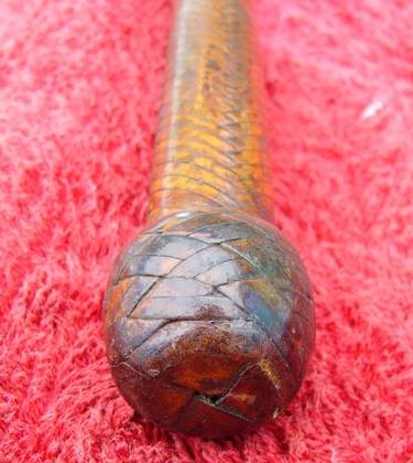 Bottom of Handle Knot